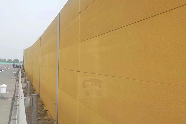 高效吸聲結(jié)構(gòu)設(shè)計(jì)：多孔消音降噪材料在工業(yè)設(shè)備與建筑聲學(xué)中的廣泛應(yīng)用優(yōu)勢(shì)解析